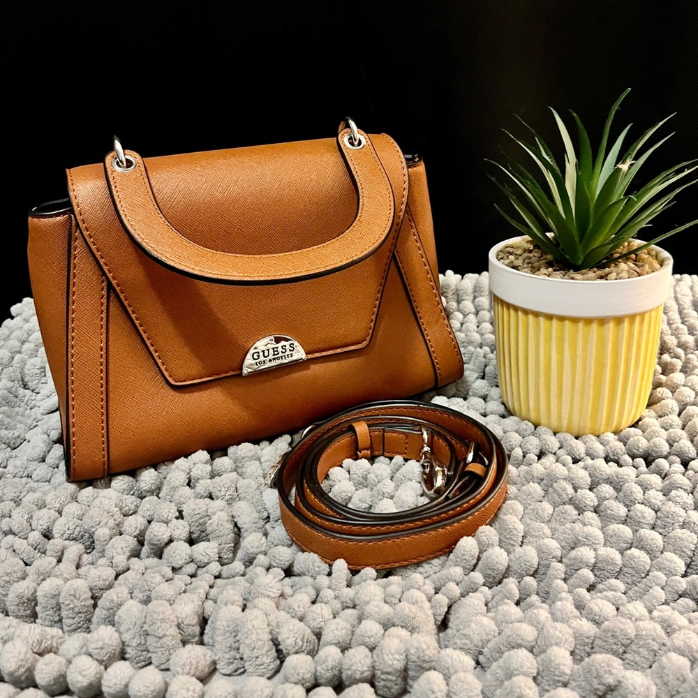 Small orange/brown Guess bag